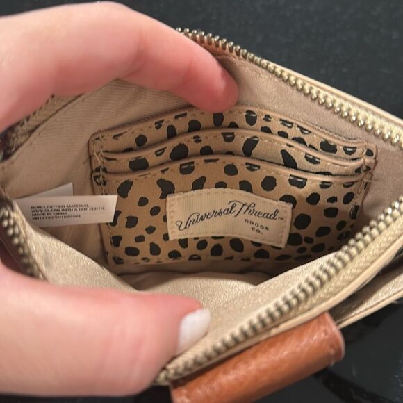 Chic Leopard Print Wristlet with Tan Accent - Picture 6 of 7
